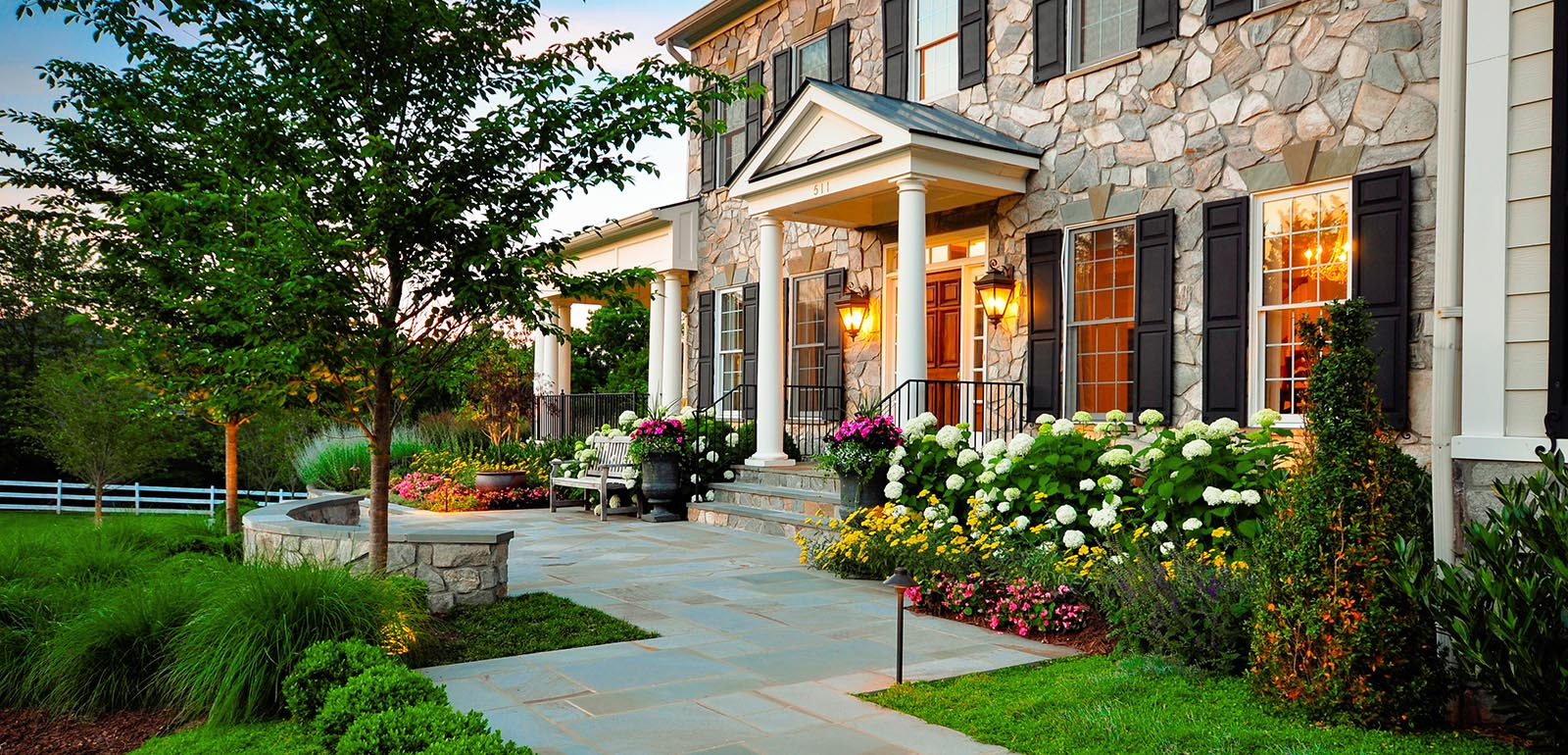 Forget The Traditional Look – Modern Front Yard Landscaping Ideas