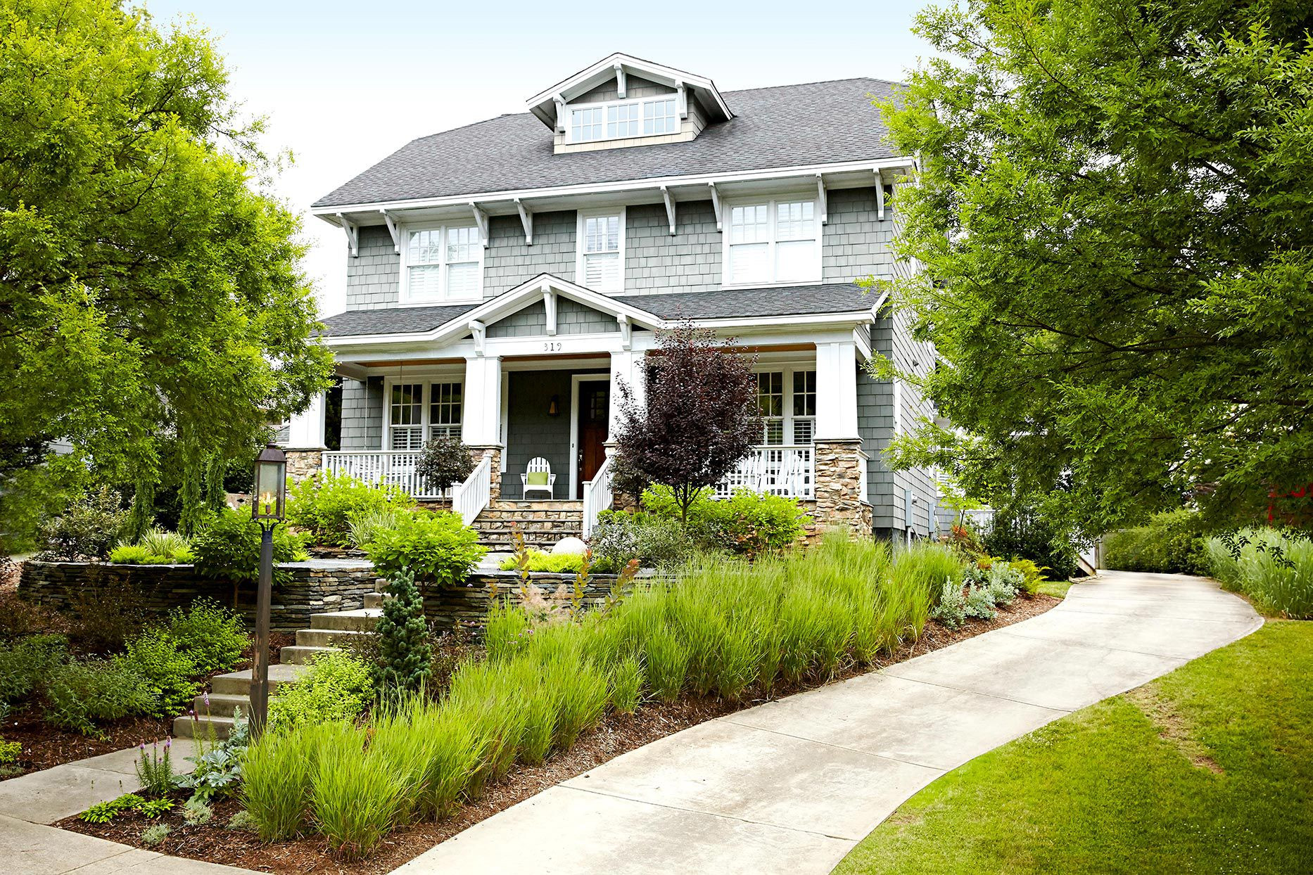 Landscaping Ideas for Your Front Yard on a Budget