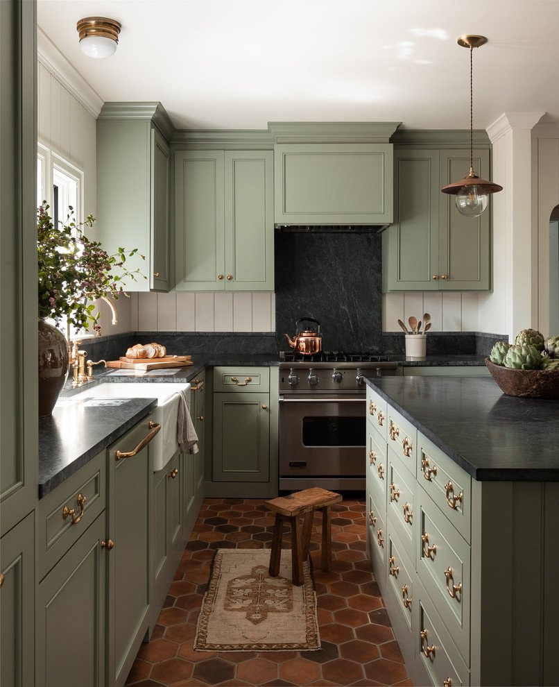 Painting Kitchen Cabinets:  Expert Tips & Fabulous Ideas
