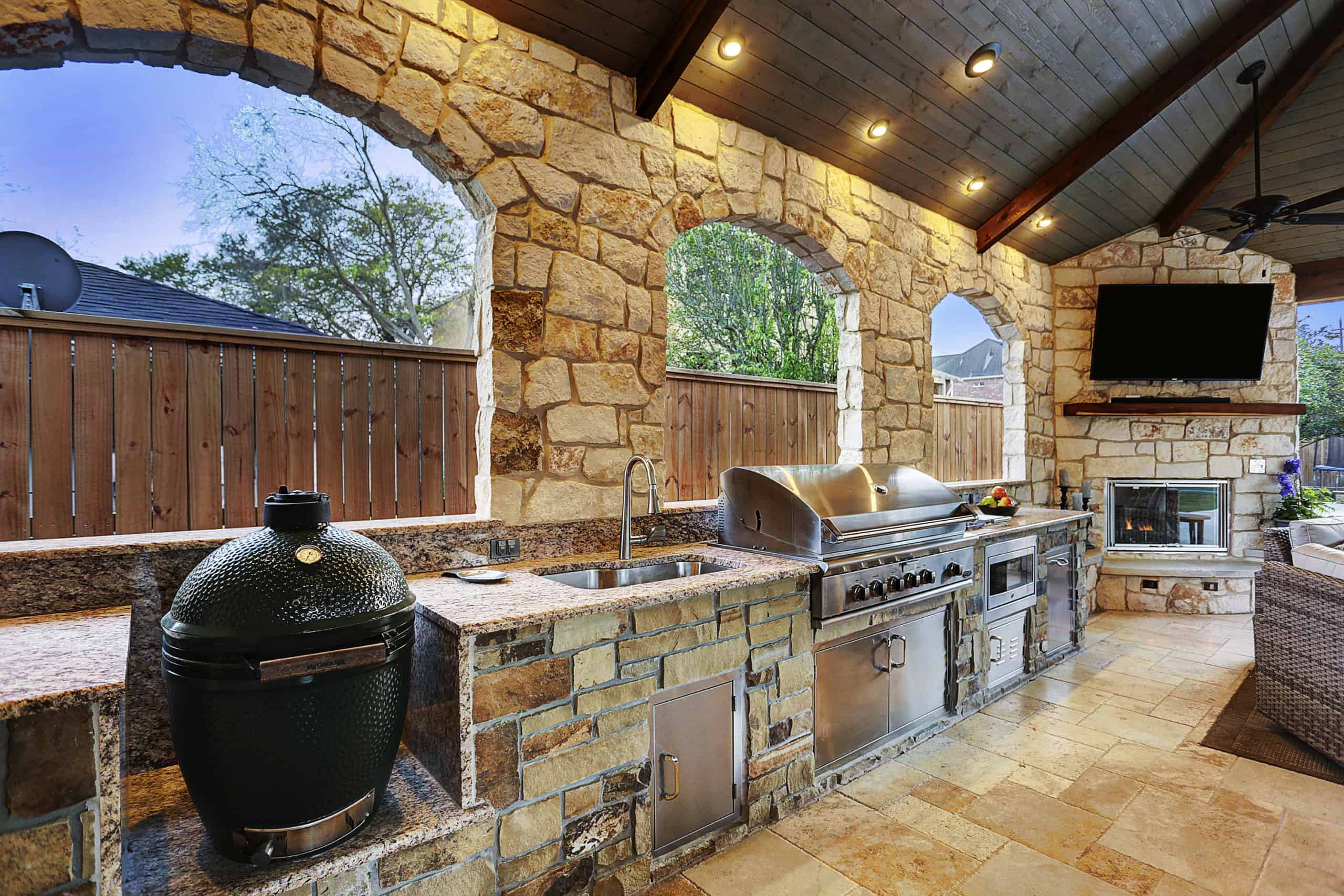 The best appliances for your outdoor kitchen - Texas Custom Patios