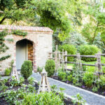 10 Stunning Landscape Border Ideas For A Picture-Perfect Yard