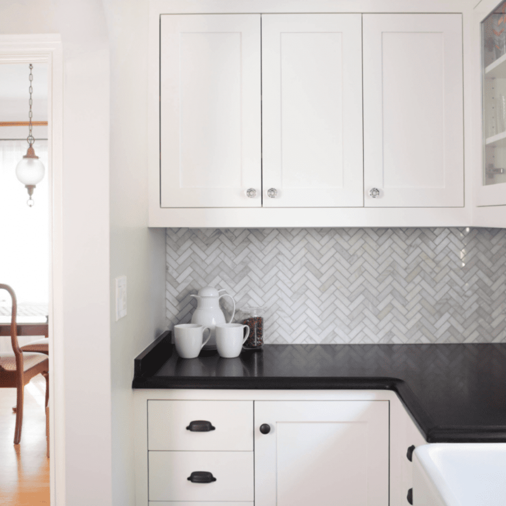 Top  Backsplash Ideas for White Cabinets and Granite Countertops