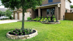 10 Beautiful Front Yard Landscaping Ideas With Rocks