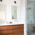 10 Stunning Bathroom Decor Ideas To Transform Your Space