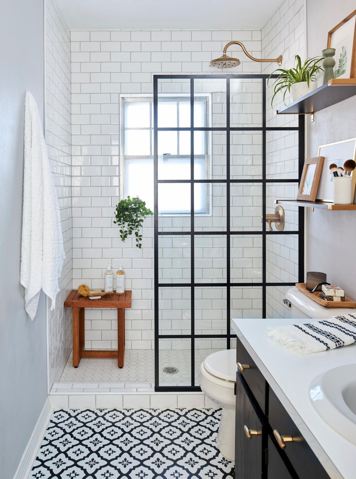 Bathroom Floor Tile Ideas to Transform a Small Space