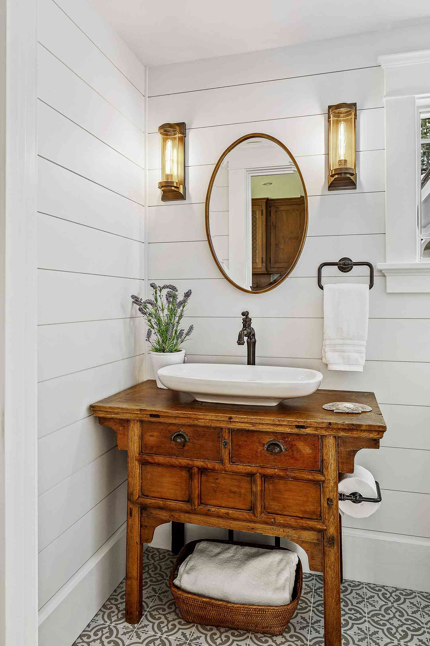 Bathroom Vanity Ideas That Are Stylish and Functional