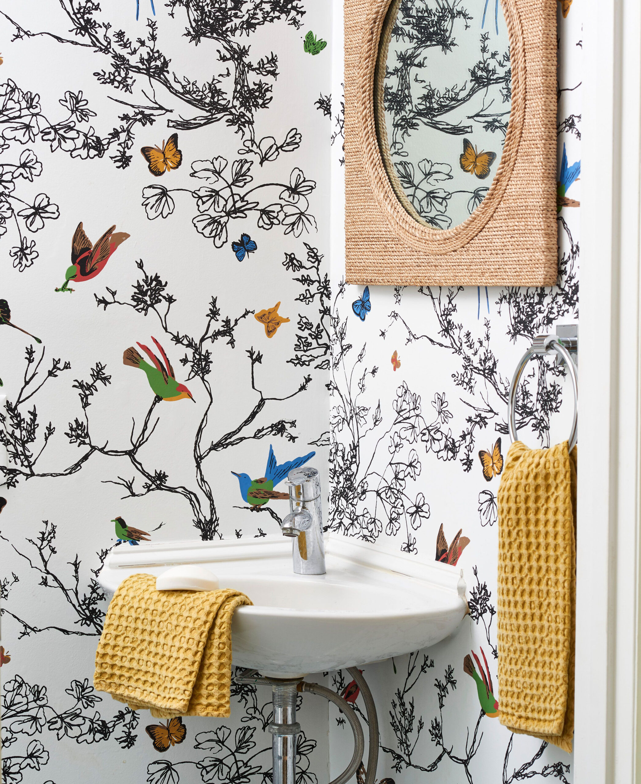 Bathroom Wallpaper Ideas That Add Pattern and Color to Your Space