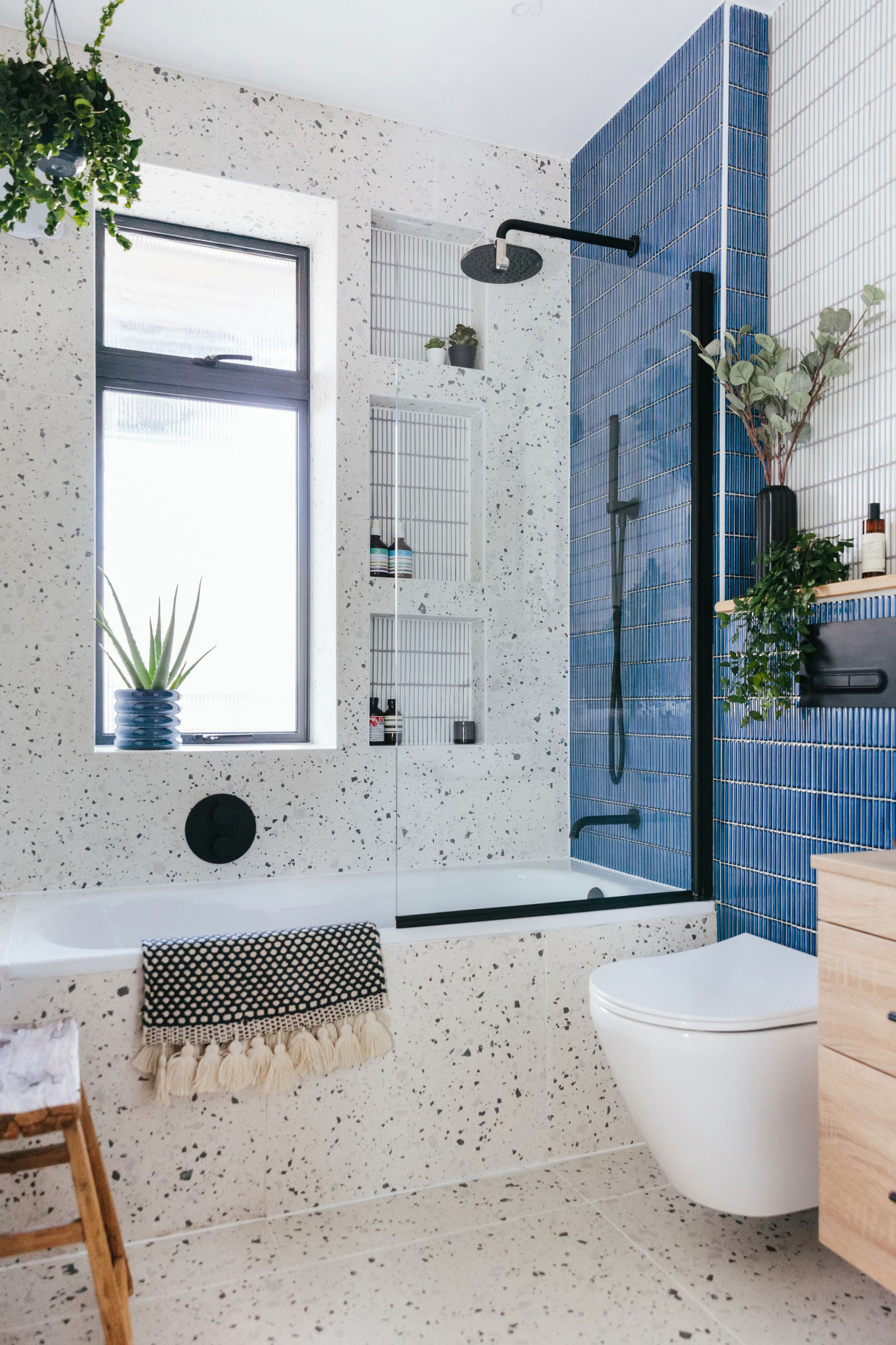 Beautiful Small Bathroom Ideas and Designs - November