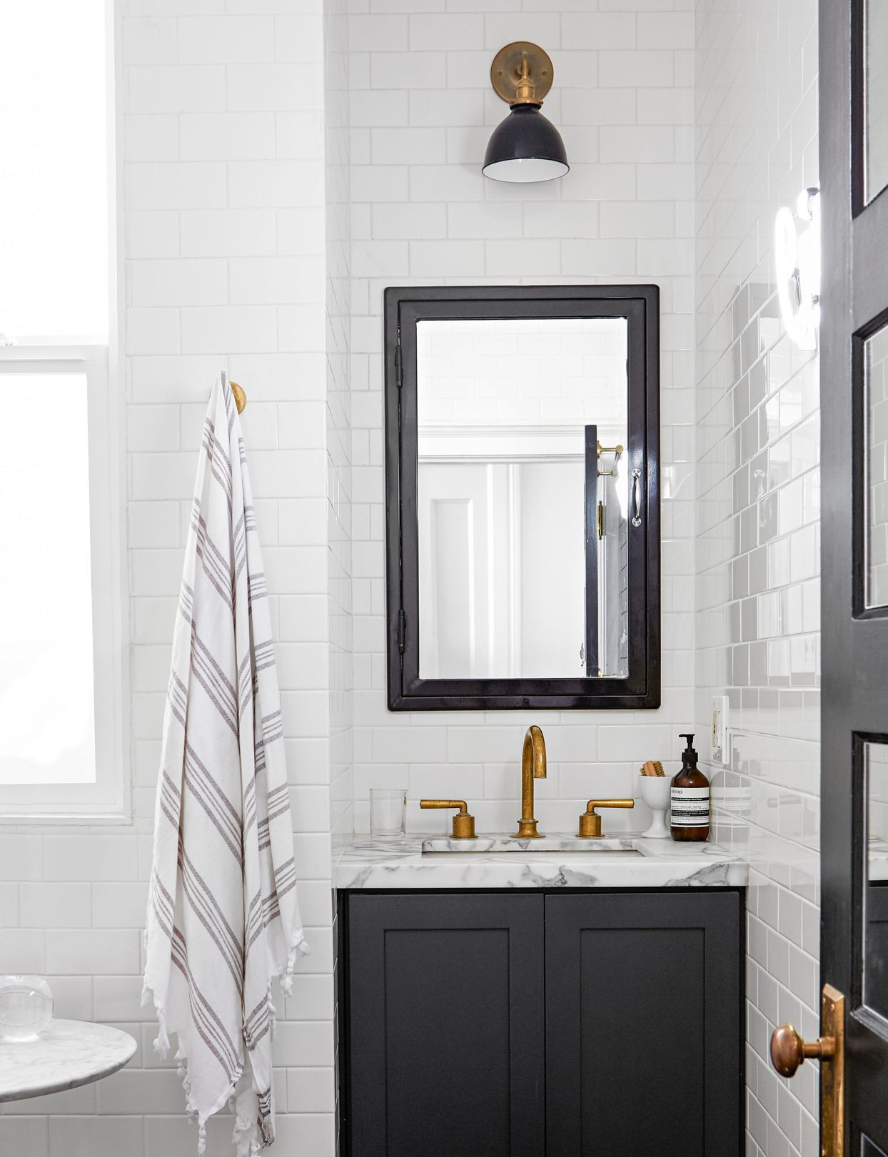 Small-Bathroom Vanity Ideas to Solve Your Storage Problems
