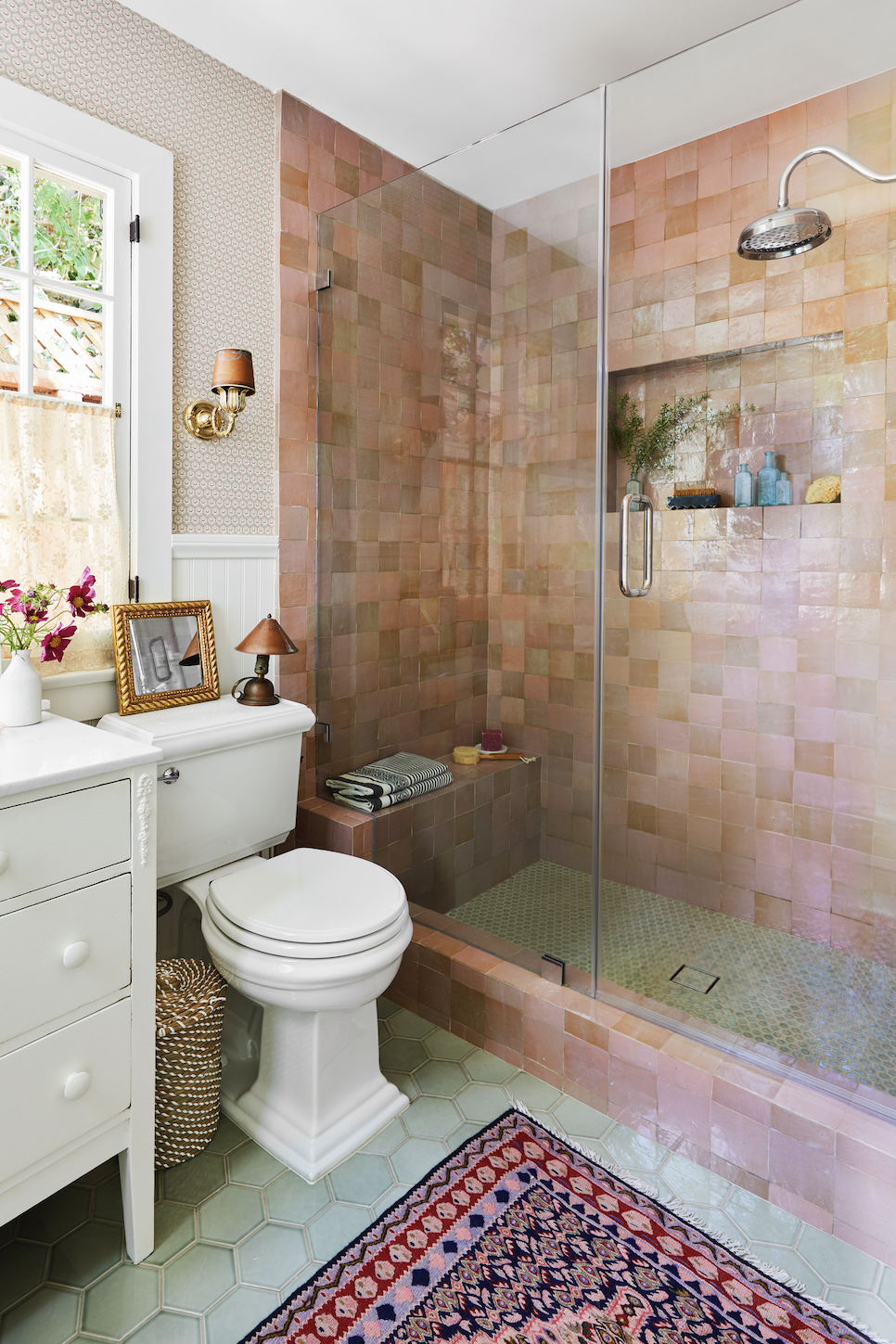 Stunning Walk-In Shower Ideas and Designs with Pictures
