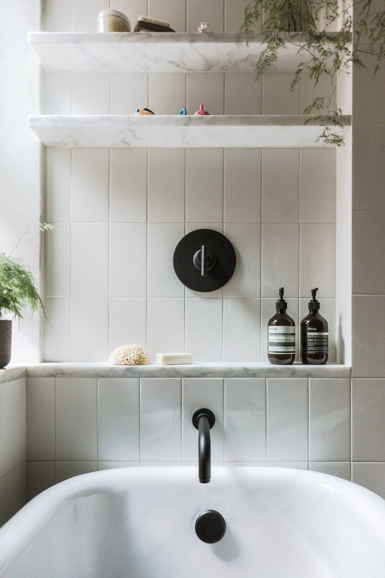 Stylish Bathroom Shelf Ideas - The Most Clever Bathroom Storage